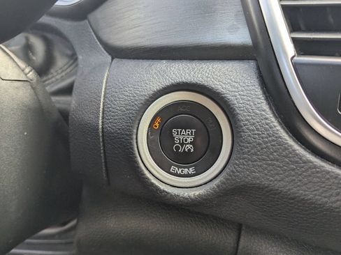 Used 2015 Chrysler 200 Limited w/ Convenience Group FWD image 25