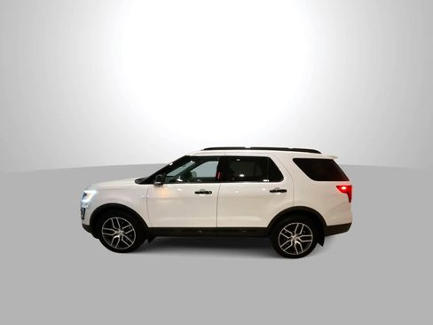 Used 2017 Ford Explorer Sport w/ Equipment Group 401A image 5