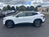 New 2025 Chevrolet Trax RS w/ Sunroof Package image 2