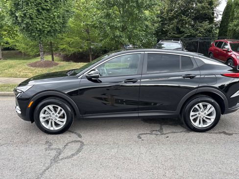 Certified 2025 Buick Envista Sport Touring w/ Convenience II Package FWD image 6