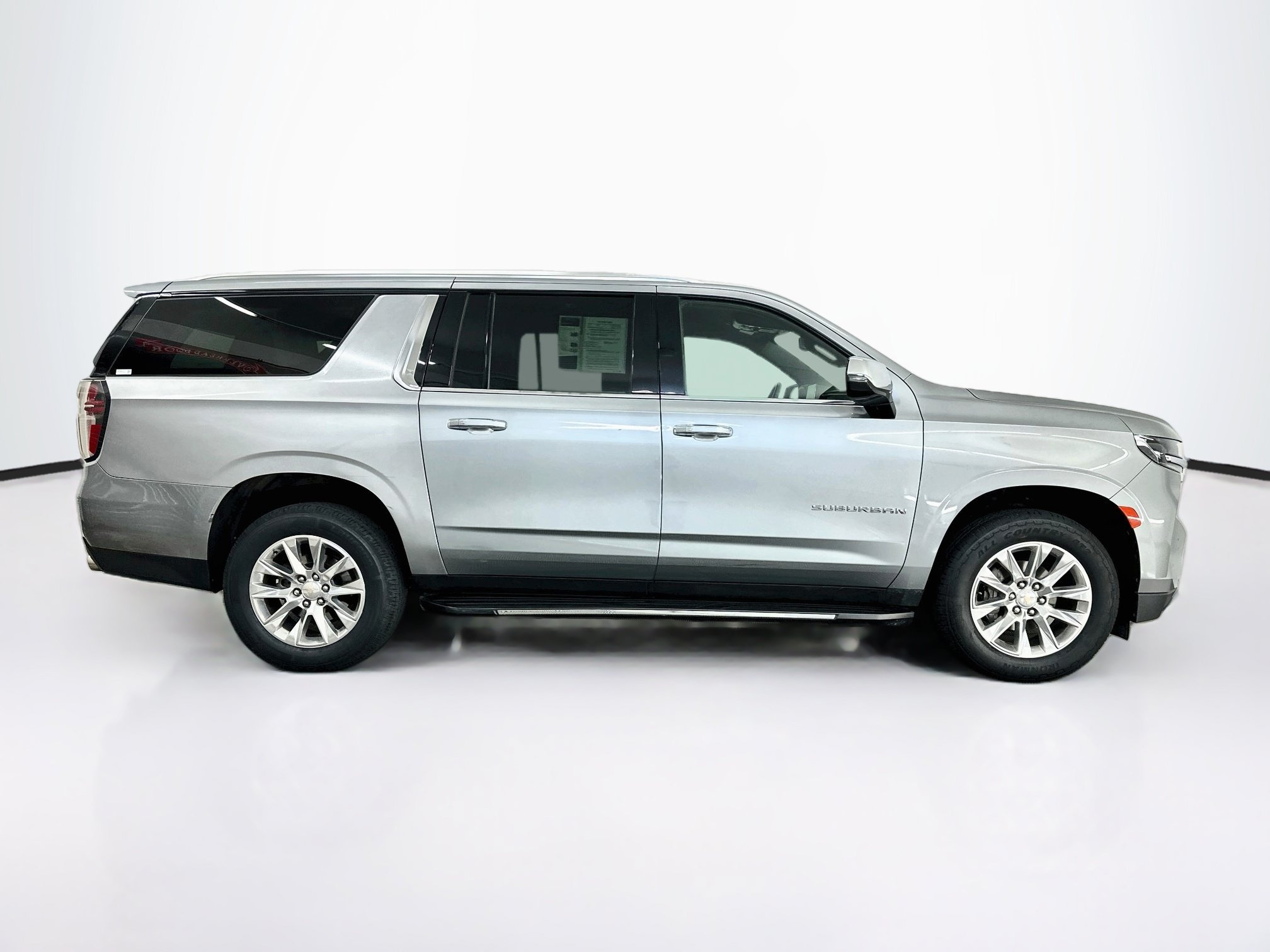 Used 2023 Chevrolet Suburban Premier AWD/4WD image 10