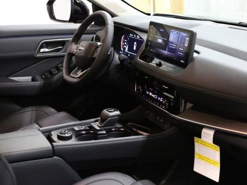 New 2026 Nissan Rogue Platinum image 23