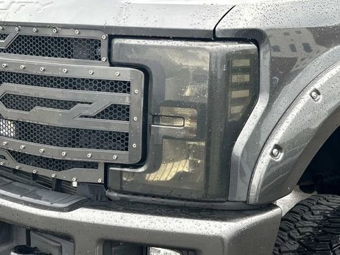 Used 2018 Ford F250 XLT w/ XLT Value Package AWD/4WD image 7