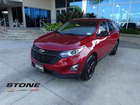 Used 2021 Chevrolet Equinox LT image 3
