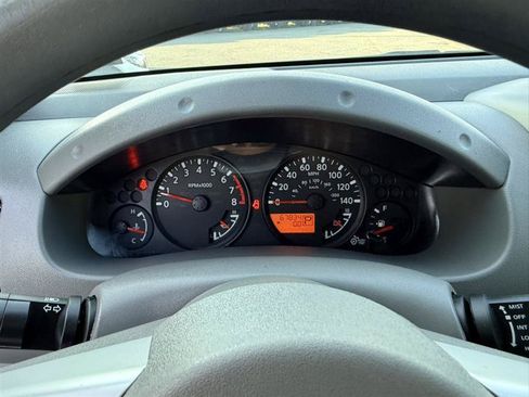 Used 2014 Nissan Frontier SV RWD image 26