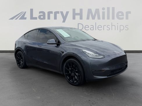 Used 2021 Tesla Model Y Long Range AWD/4WD image 7