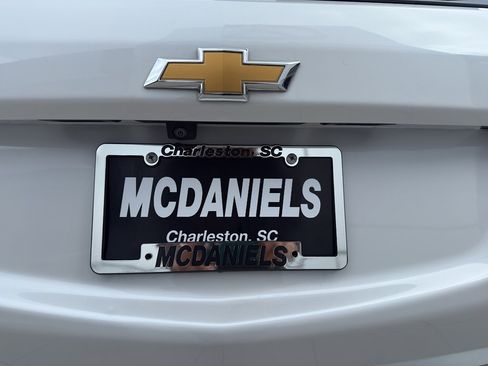 Used 2022 Chevrolet Equinox Premier image 11