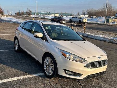 Used 2015 Ford Focus Titanium image 4