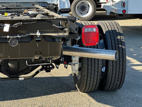 New 2024 Ford F450 XL image 23