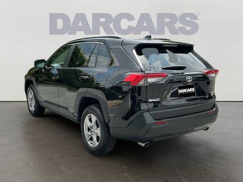 Used 2025 Toyota RAV4 XLE AWD/4WD image 5