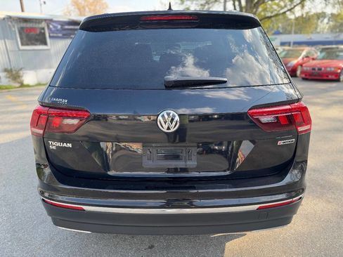 Used 2020 Volkswagen Tiguan SE image 6