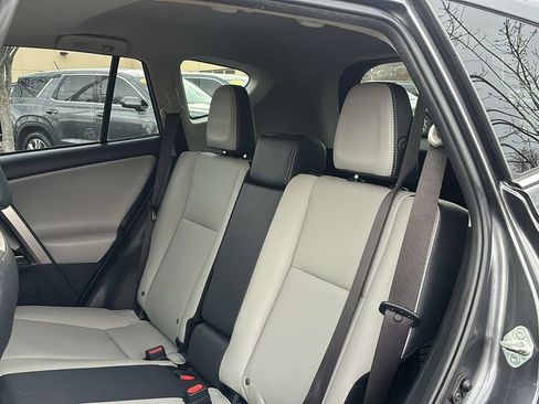 Used 2018 Toyota RAV4 Limited image 27