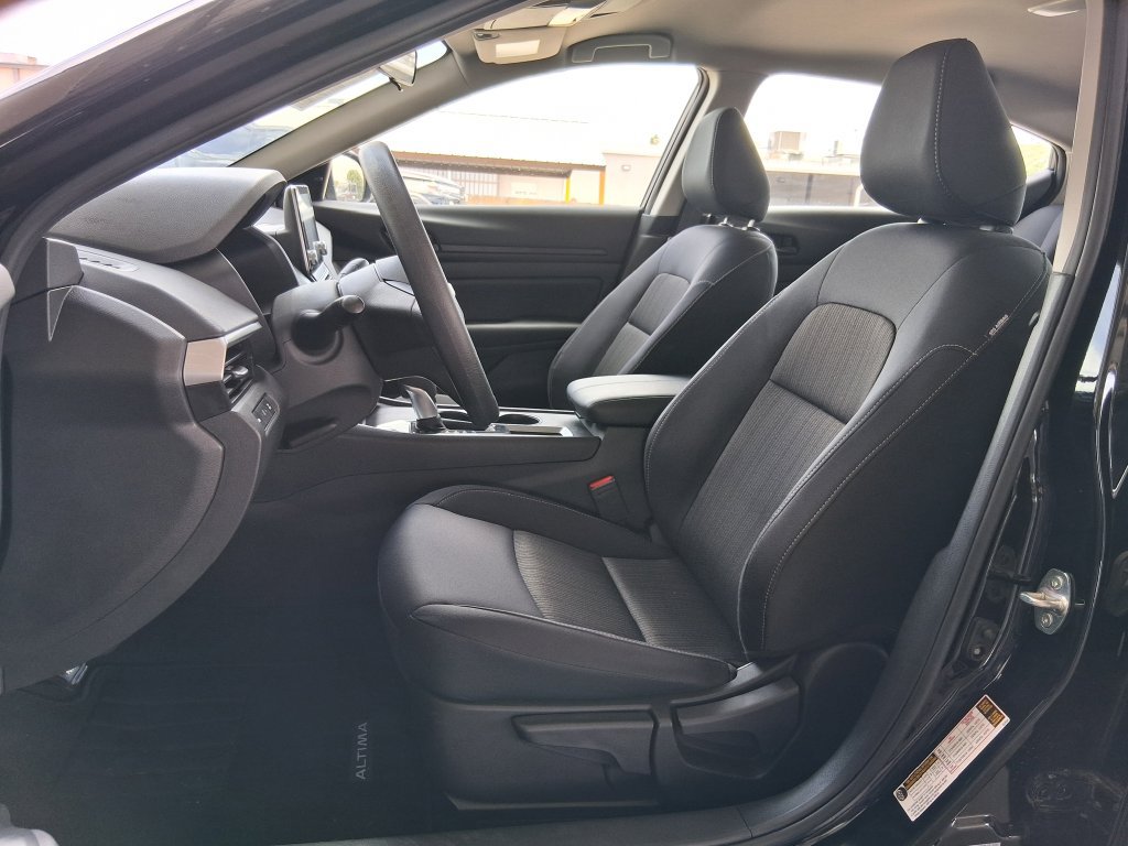 Used 2025 Nissan Altima 2.5 S FWD image 18