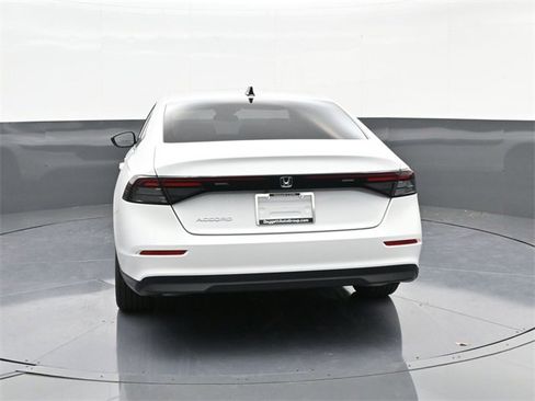 New 2025 Honda Accord SE image 8