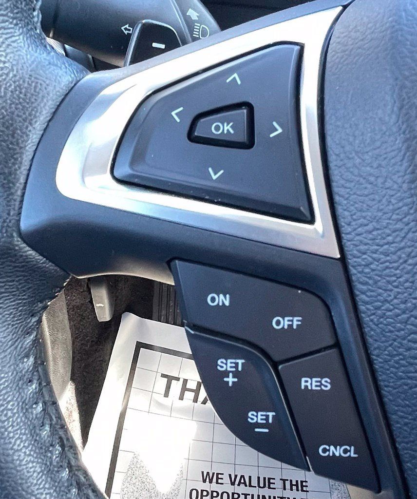 Used 2017 Ford Fusion SE w/ Equipment Group 201A FWD image 17