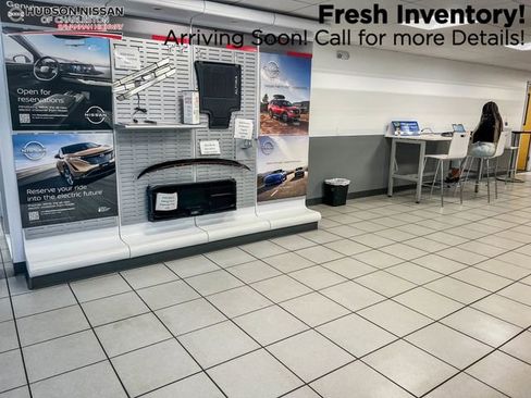 Used 2023 Nissan Frontier SV image 34