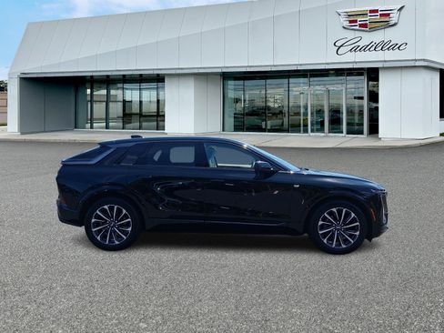 Certified 2024 Cadillac Lyriq Sport AWD/4WD image 6