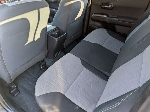 Used 2023 Toyota Tacoma TRD Off-Road w/ Technology Package AWD/4WD image 30