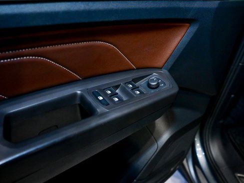 Used 2022 Volkswagen Atlas SE image 19