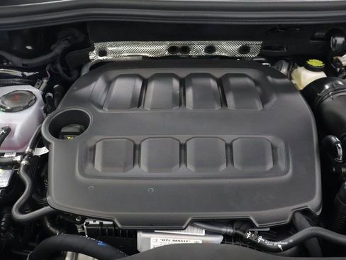 New 2026 Volkswagen Tiguan SE image 28