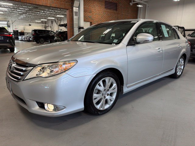 Used 2011 Toyota Avalon FWD image 3