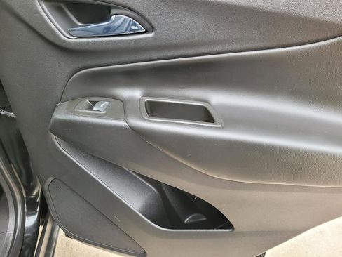 Used 2022 Chevrolet Equinox LT FWD image 12
