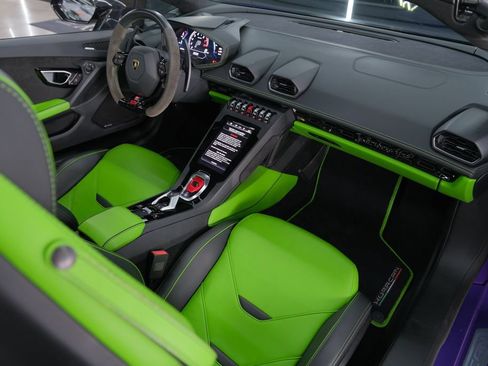 Used 2023 Lamborghini Huracan EVO RWD image 22