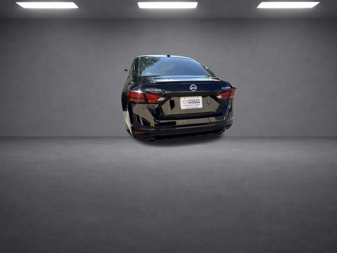 Used 2020 Nissan Altima 2.5 Platinum FWD image 8