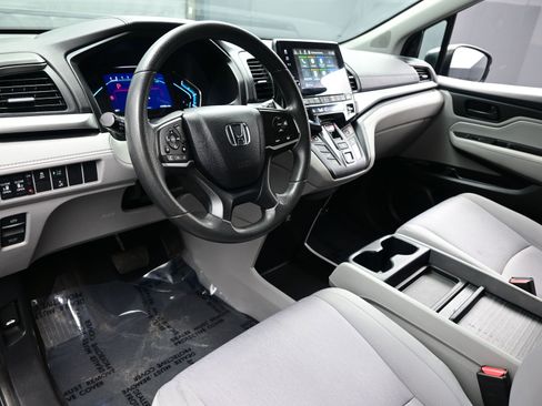 Used 2019 Honda Odyssey EX image 13