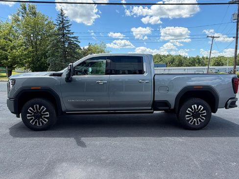New 2026 GMC Sierra 2500 Denali Ultimate AWD/4WD image 14