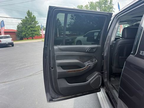 Used 2015 Chevrolet Suburban LT AWD/4WD image 22