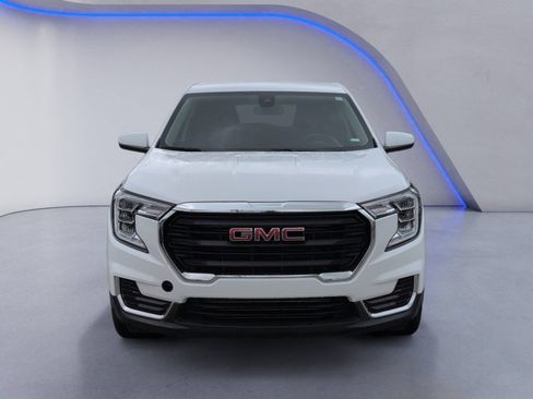 Used 2024 GMC Terrain SLE FWD image 7