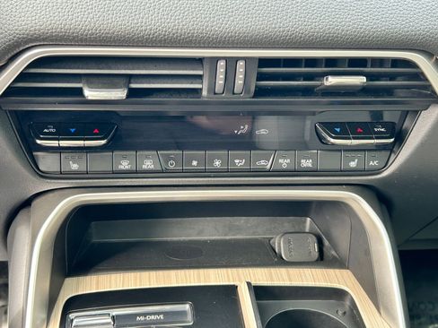 Used 2024 MAZDA CX-90 3.3 Turbo w/ Premium Package image 22