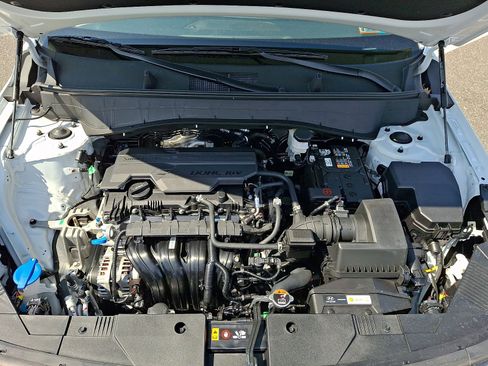 Certified 2026 Hyundai Kona SE AWD/4WD image 28
