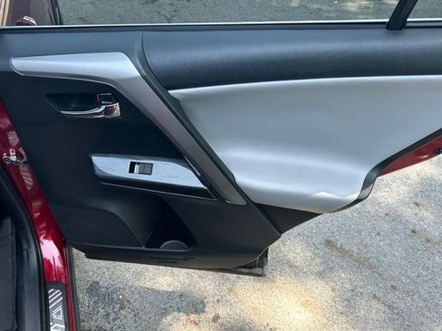 Used 2018 Toyota RAV4 Adventure AWD/4WD image 36