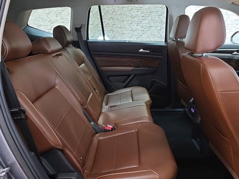 Used 2022 Volkswagen Atlas SE w/ Panoramic Sunroof Package image 14