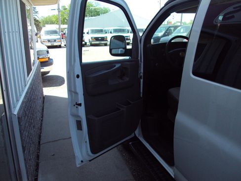 Used 2014 Chevrolet Express 1500 LS AWD/4WD image 14