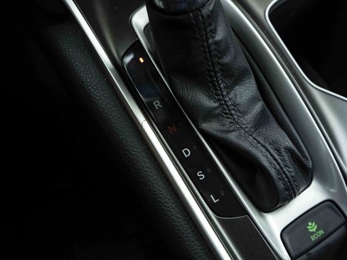Used 2018 Honda Accord LX image 29