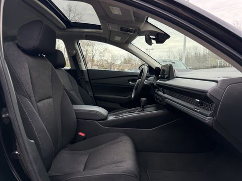 Used 2023 Honda Accord EX image 12