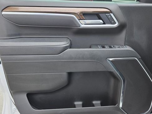 Used 2025 Chevrolet Silverado 1500 LT w/ Safety Package image 17