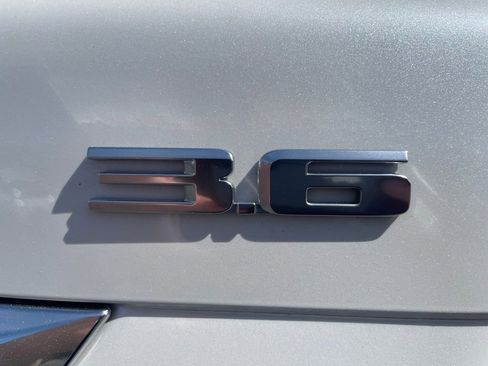 Used 2018 Cadillac XT5 Luxury AWD/4WD image 7