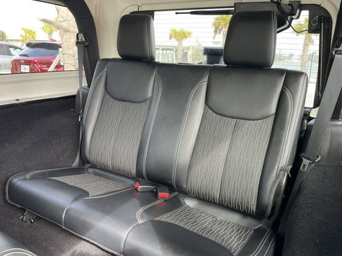 Used 2015 Jeep Wrangler Sport image 11