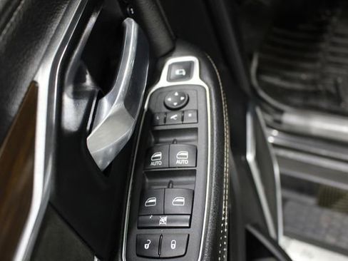 Used 2022 RAM 3500 Laramie AWD/4WD image 7
