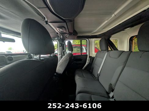 Used 2023 Jeep Wrangler Unlimited Sport AWD/4WD image 11