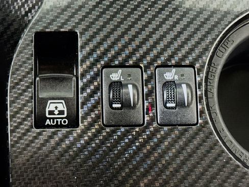 Used 2020 Toyota 4Runner TRD Off-Road Premium AWD/4WD image 23