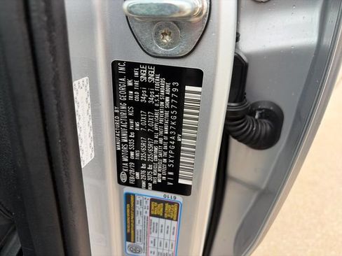 Used 2019 Kia Sorento L FWD image 37