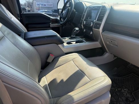 Used 2016 Ford F150 Lariat w/ Equipment Group 502A Luxury image 4