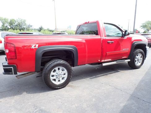 Used 2011 Chevrolet Silverado 2500 LT w/ Interior Plus Package AWD/4WD image 6