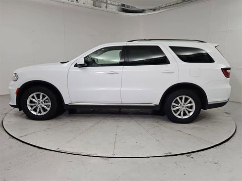 Used 2021 Dodge Durango SXT image 3