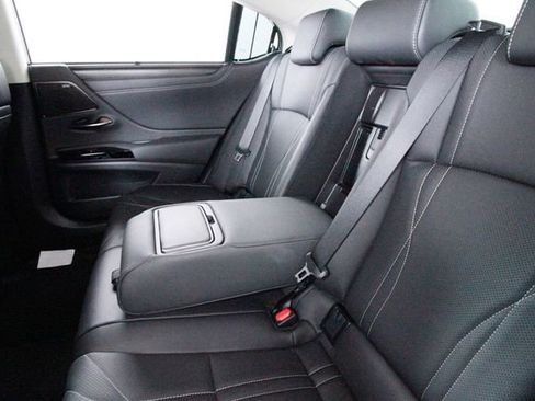 Used 2024 Lexus ES 350 Ultra Luxury w/ Accessory Package (Z1) image 25